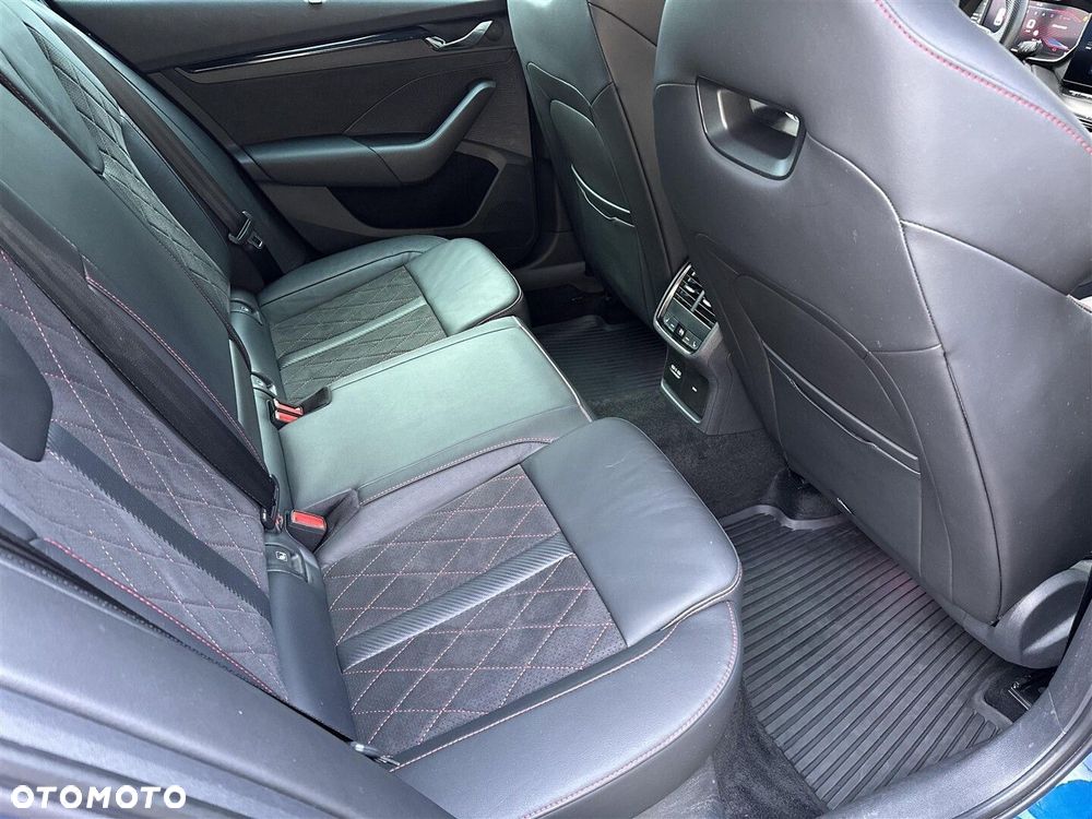 Skoda Octavia 2.0 TDI RS DSG - 8