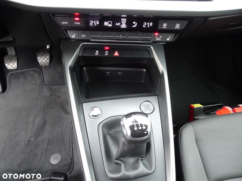 Audi A3 Sportback 30 TDI Advanced - 36