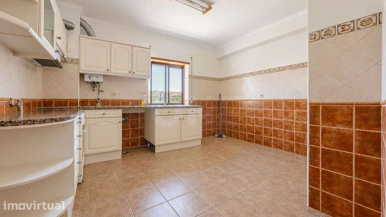 Apartamento T3 no Centro de Anadia - Grande imagem: 3/13