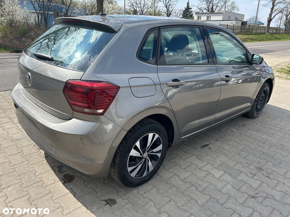 Volkswagen Polo - 38