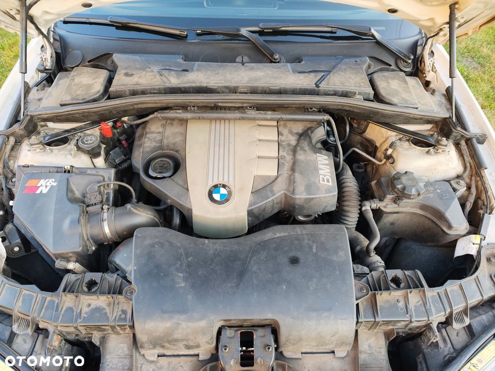 BMW Seria 1 118d - 26