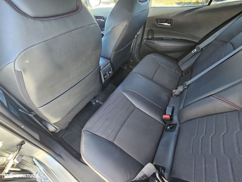 Toyota Corolla 1.8 Hybrid Exclusive - 21