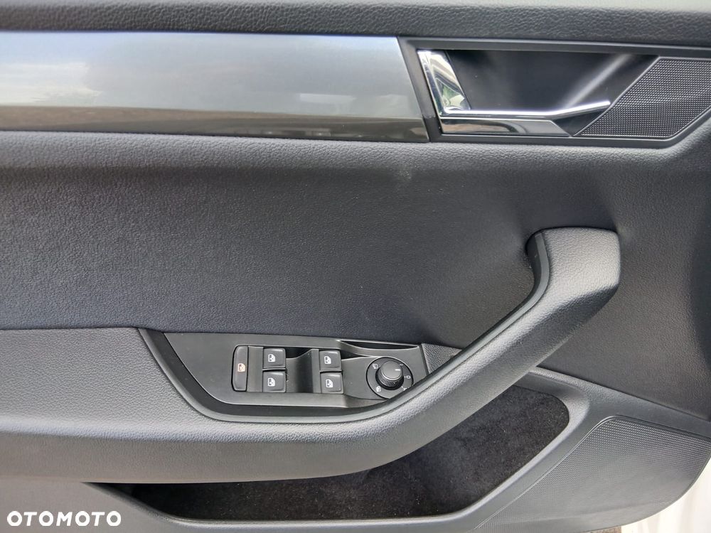 Skoda Superb 1.6 TDI Style - 8