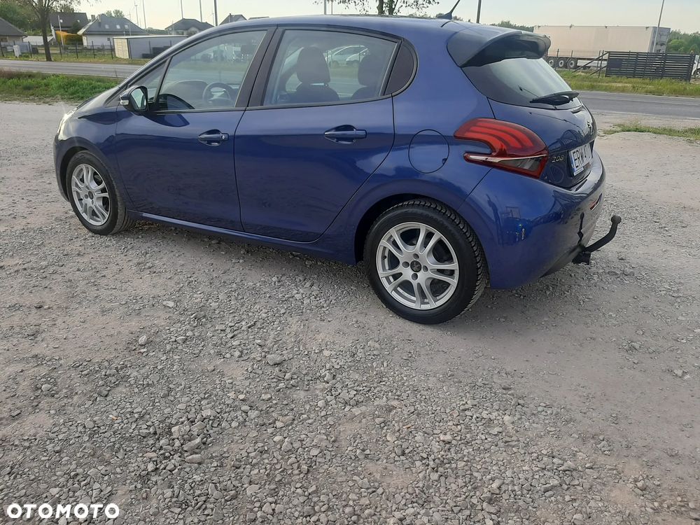 Peugeot 208 Blue-HDi 100 Stop&Start Active - 10