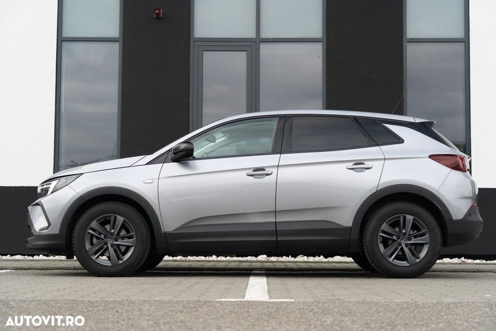 Opel Grandland 1.2 Turbo START/STOP AT8 Business Edition - 7