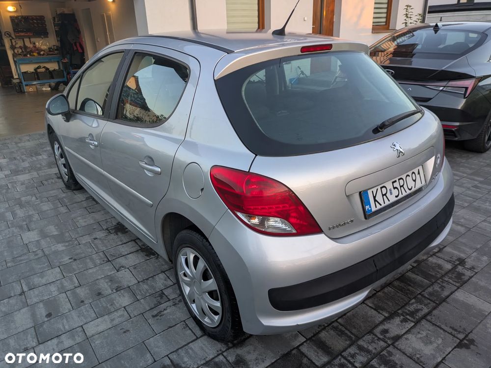 Peugeot 207 1.4 Active - 4