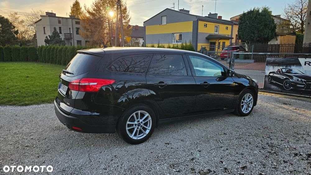 Ford Focus 1.5 EcoBoost Active - 28