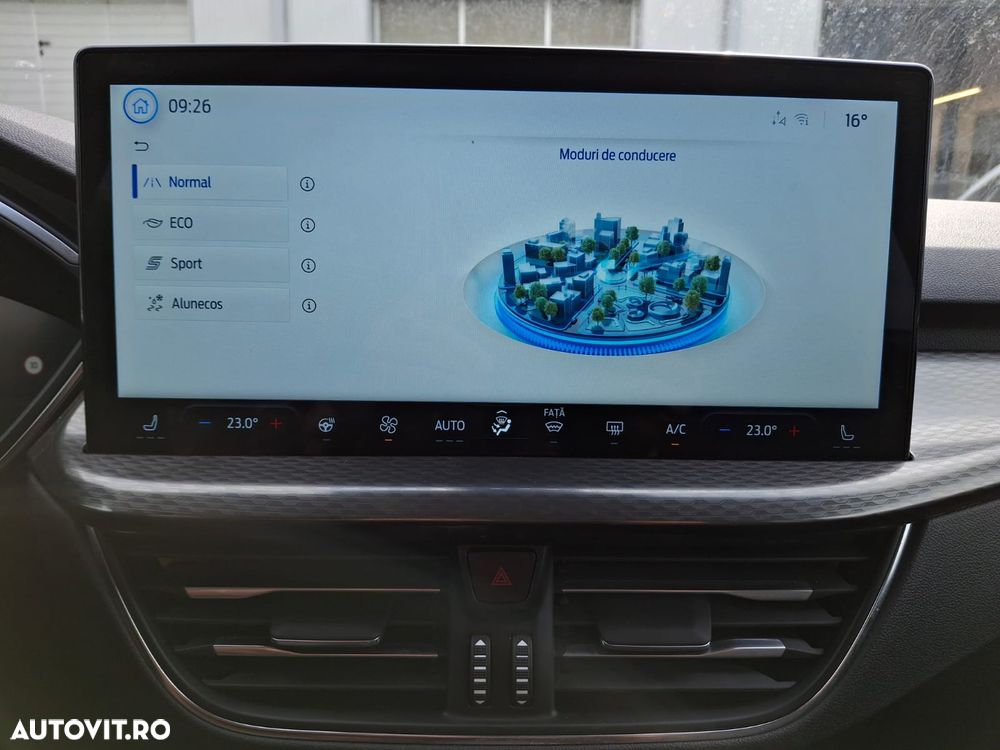Ford Kuga - 20
