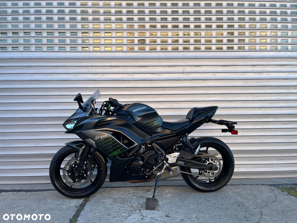 Kawasaki Ninja - 28