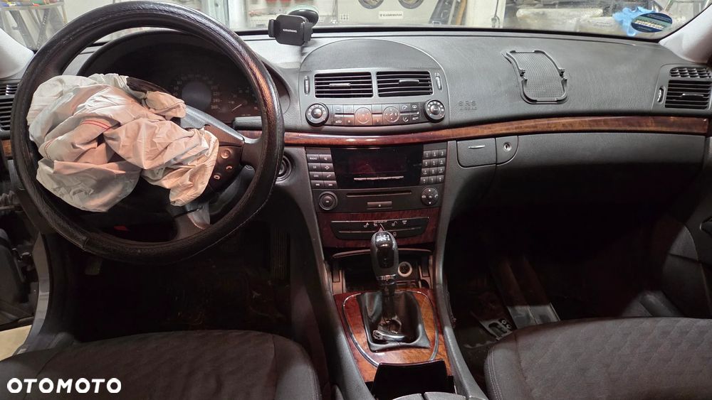 Mercedes-Benz Klasa E 200 Kompressor Classic Sport Edition - 10