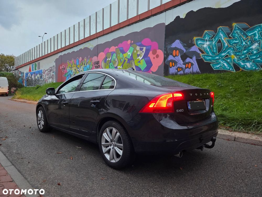 Volvo S60 D3 Drive-E Momentum - 11