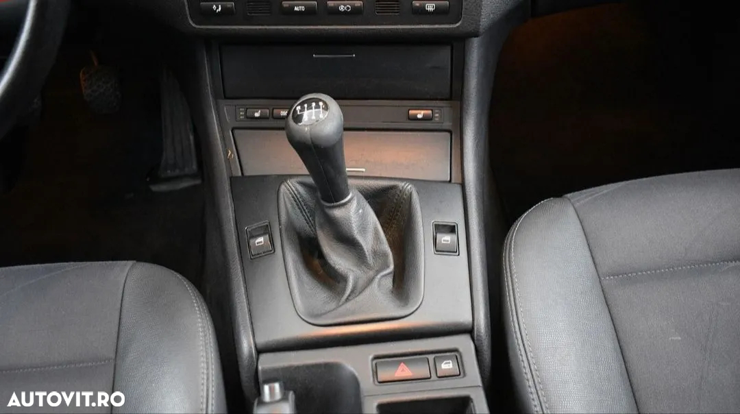 BMW Seria 3 320d DPF Touring Edition Fleet - 10
