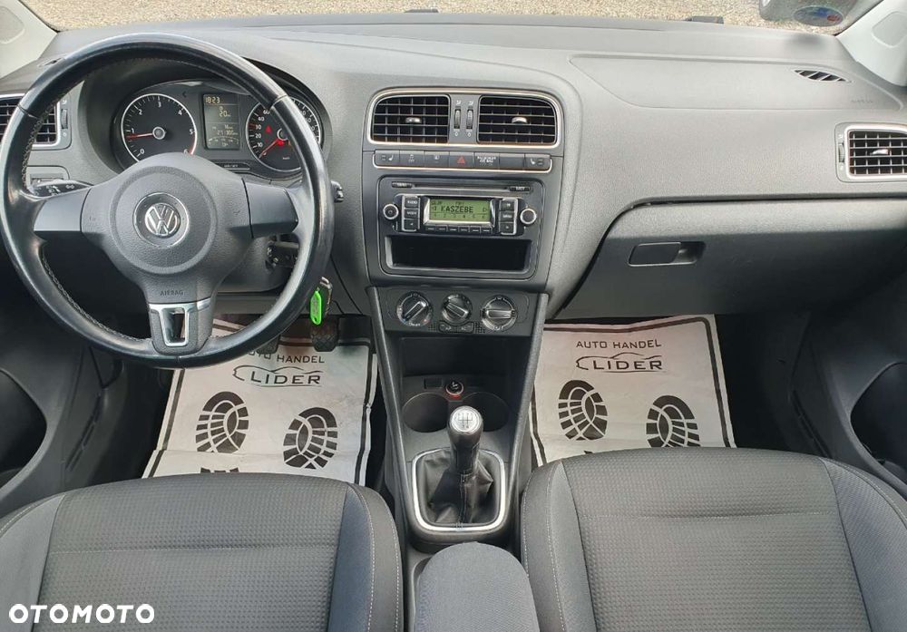 Volkswagen Polo - 8