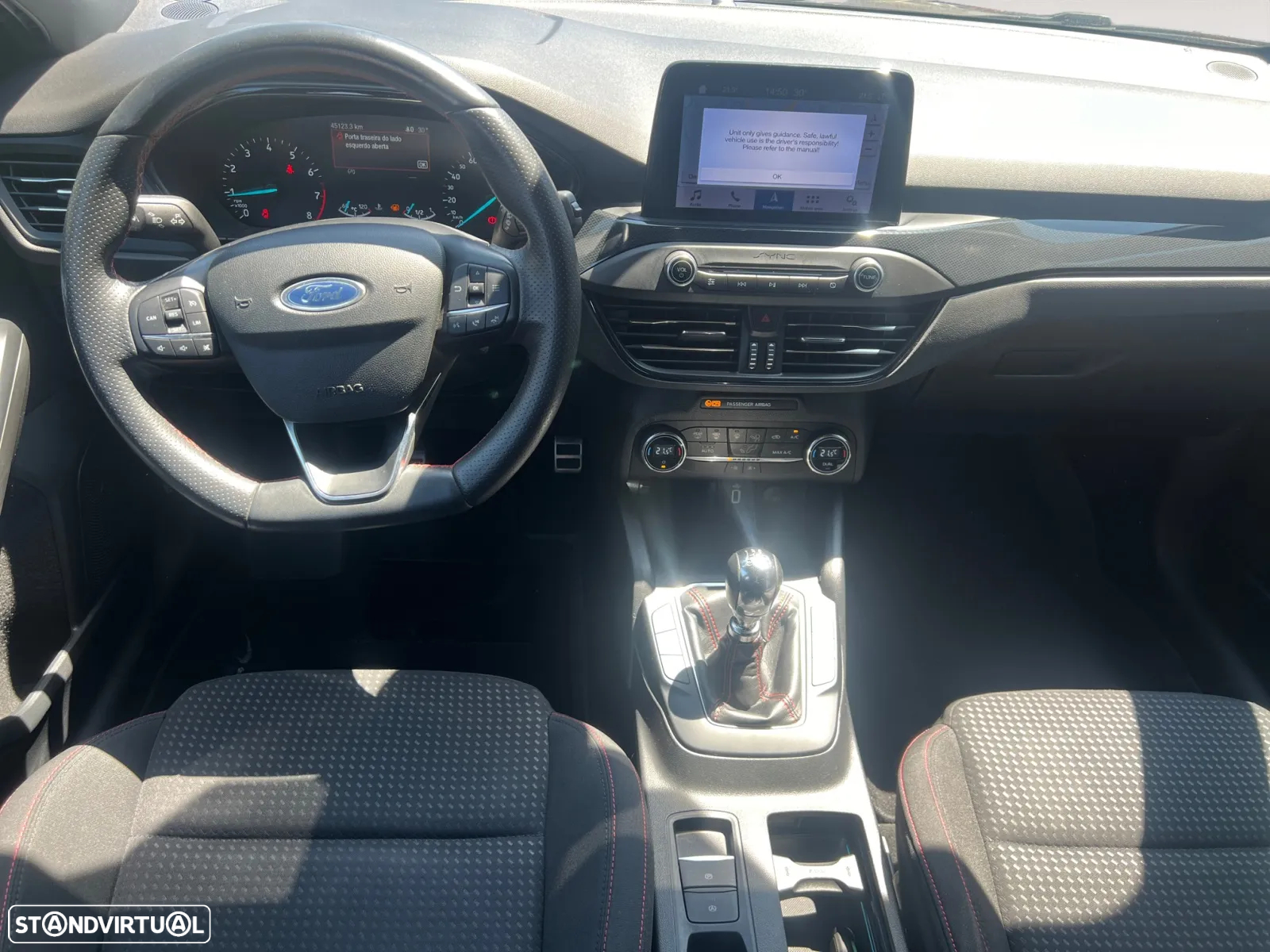 Ford Focus SW 1.0 EcoBoost MHEV ST-Line X - 11