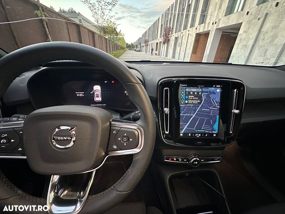 Volvo XC 40 Recharge Single Motor RWD Plus - 8