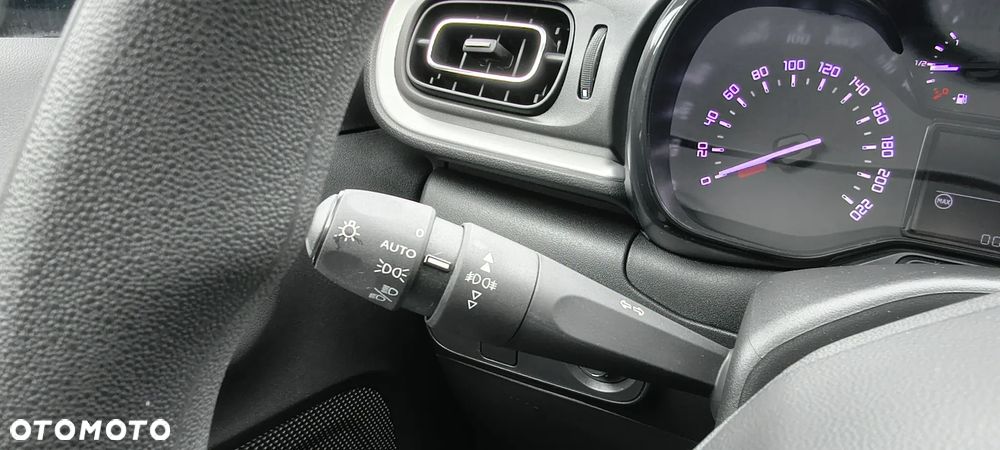 Citroën C3 1.2 PureTech Shine - 19