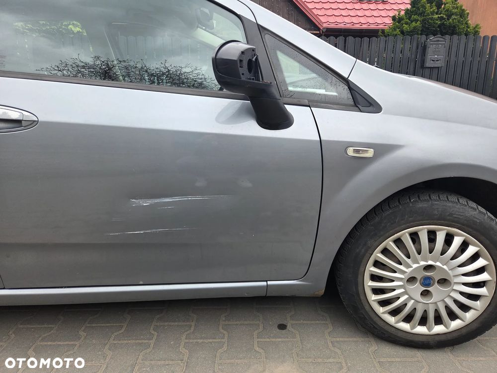 Fiat Punto - 25