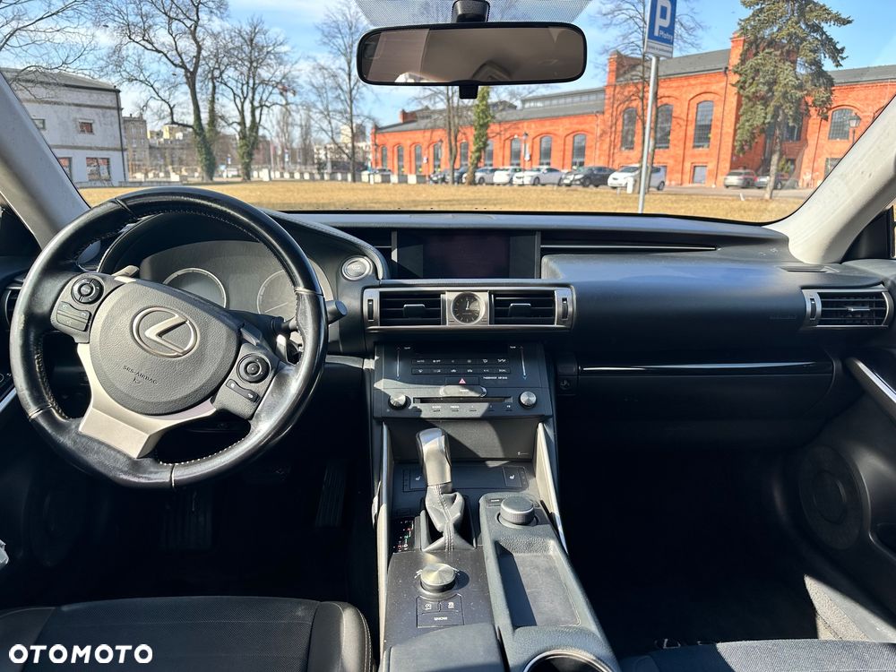 Lexus IS 200t Elegance - 5