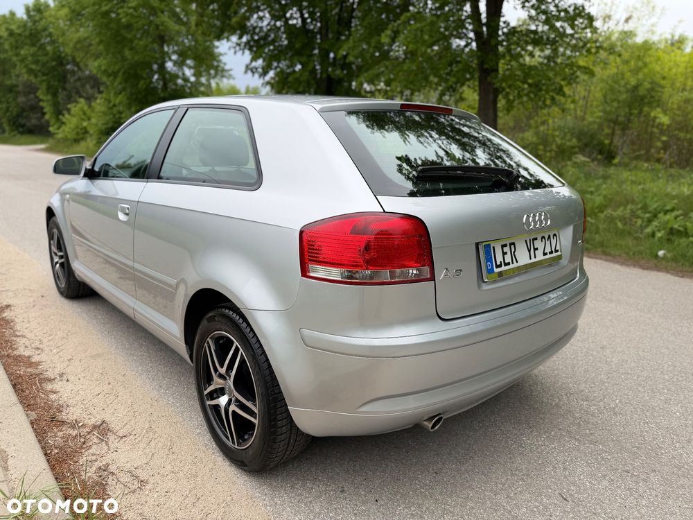 Audi A3 3-drzwiowe 1.6 Ambition - 15