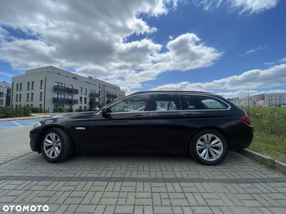 BMW Seria 5 525d - 5