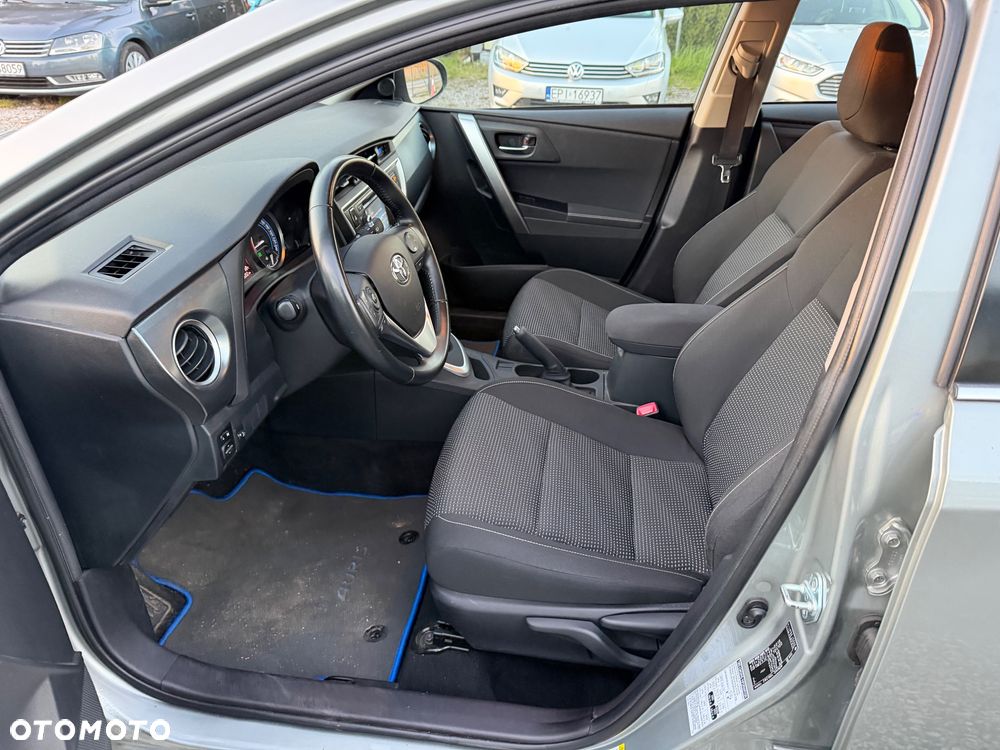 Toyota Auris 1.8 HSD Luna - 31