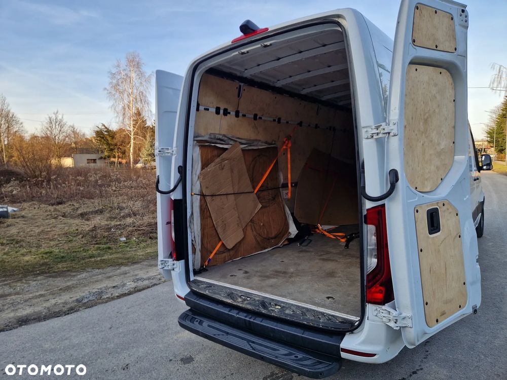 Mercedes-Benz SPRINTER - 23