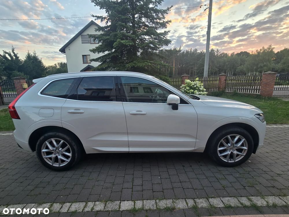 Volvo XC 60 T4 Momentum Pro - 5