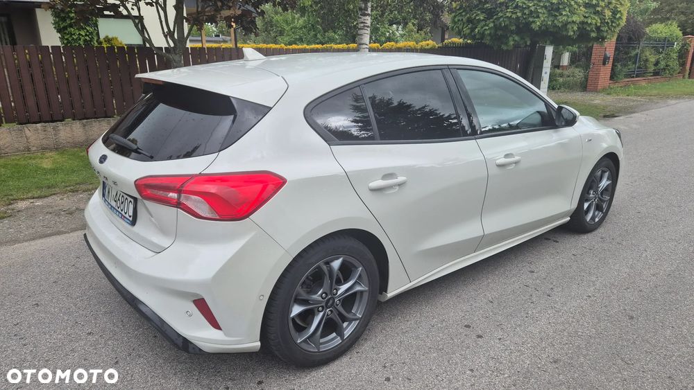 Ford Focus 1.5 EcoBoost ST-Line - 4