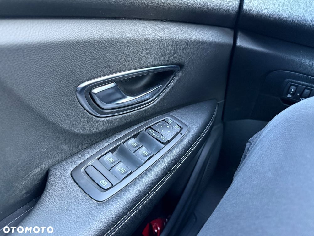 Renault Scenic ENERGY TCe 115 EXPERIENCE - 34