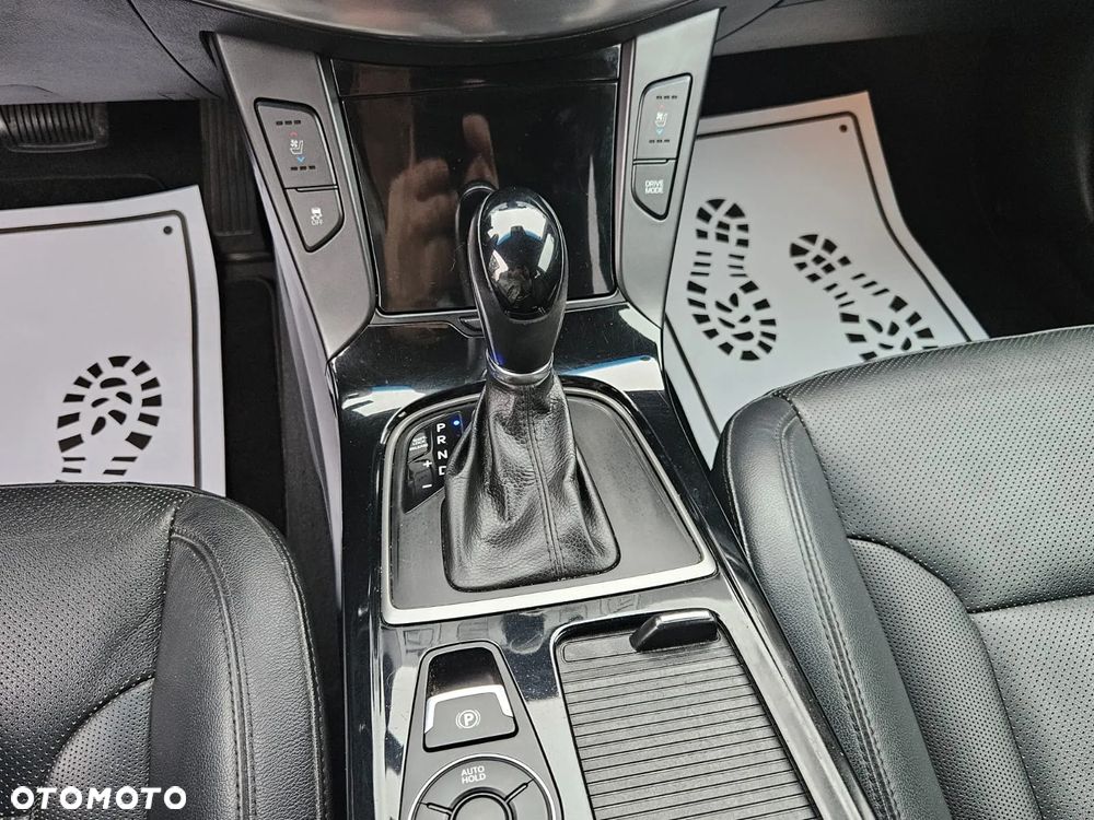 Hyundai i40 Kombi 1.7 CRDi DCT Trend - 25