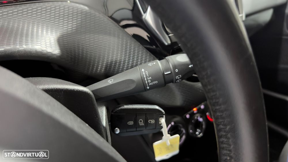 Peugeot 208 82 VTI Style - 22