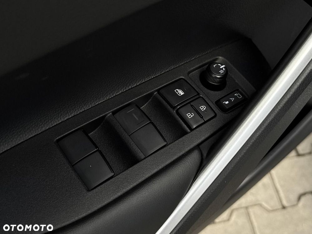 Toyota Corolla Cross - 29