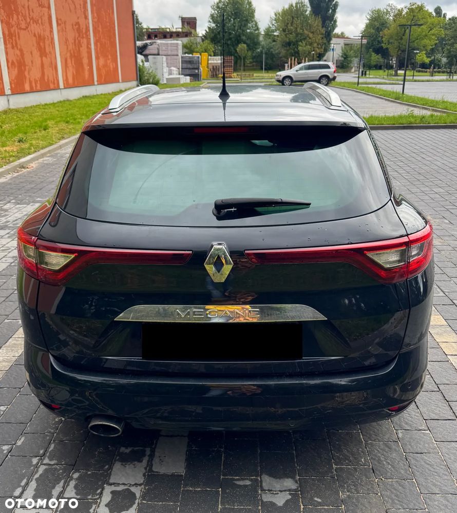 Renault Megane ENERGY TCe 130 EDC BOSE EDITION - 4
