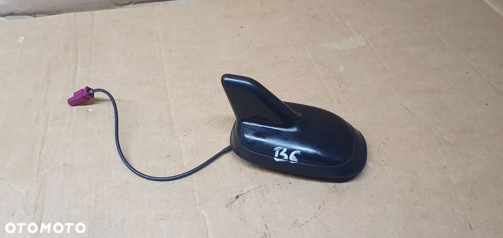 Antena dachowa radia rekin VW Passat B6 3C0035507M - 6