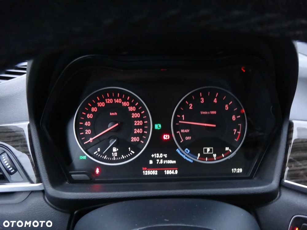 BMW X1 xDrive20i - 8