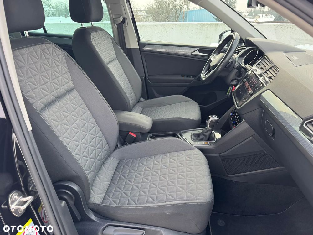 Volkswagen Tiguan 2.0 TDI SCR 4Mot Elegance DSG - 20