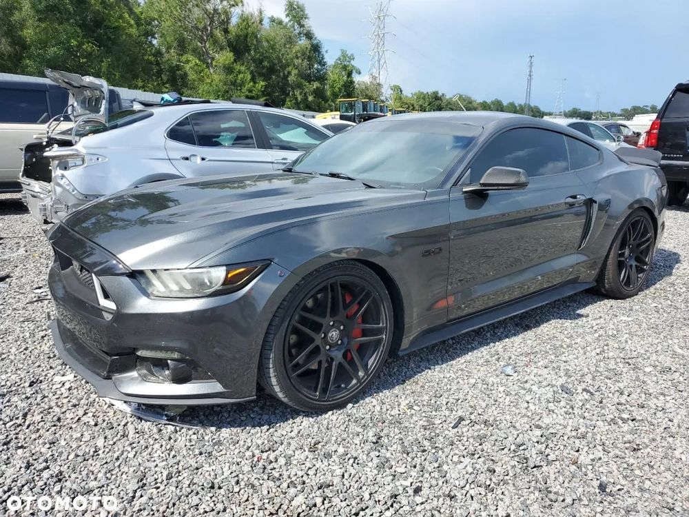 Ford Mustang 5.0 V8 GT - 1
