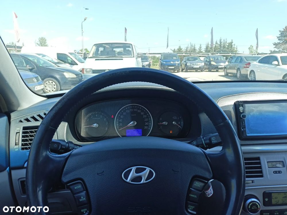 Hyundai Sonata - 9