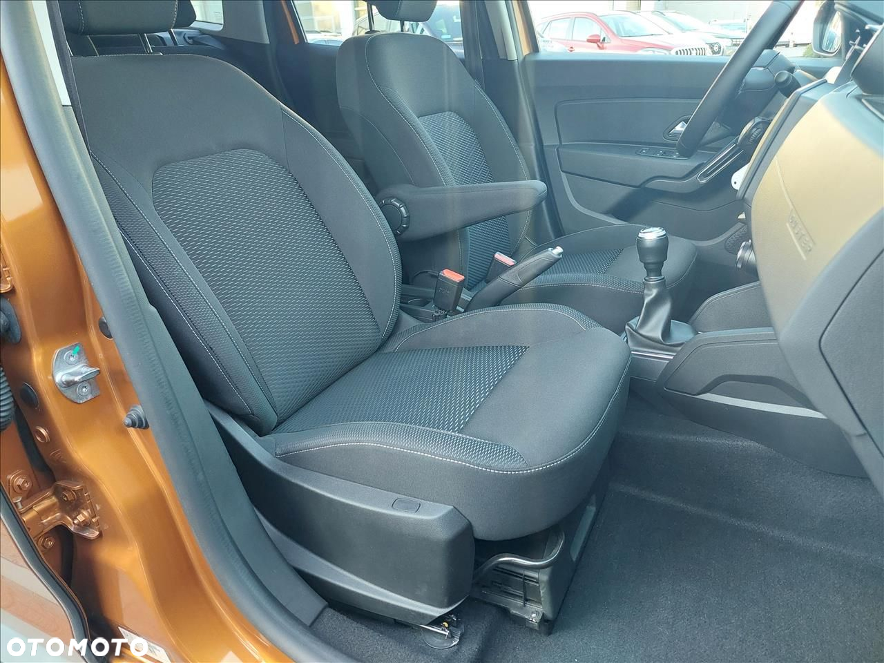 Dacia Duster 1.6 SCe Comfort - 8