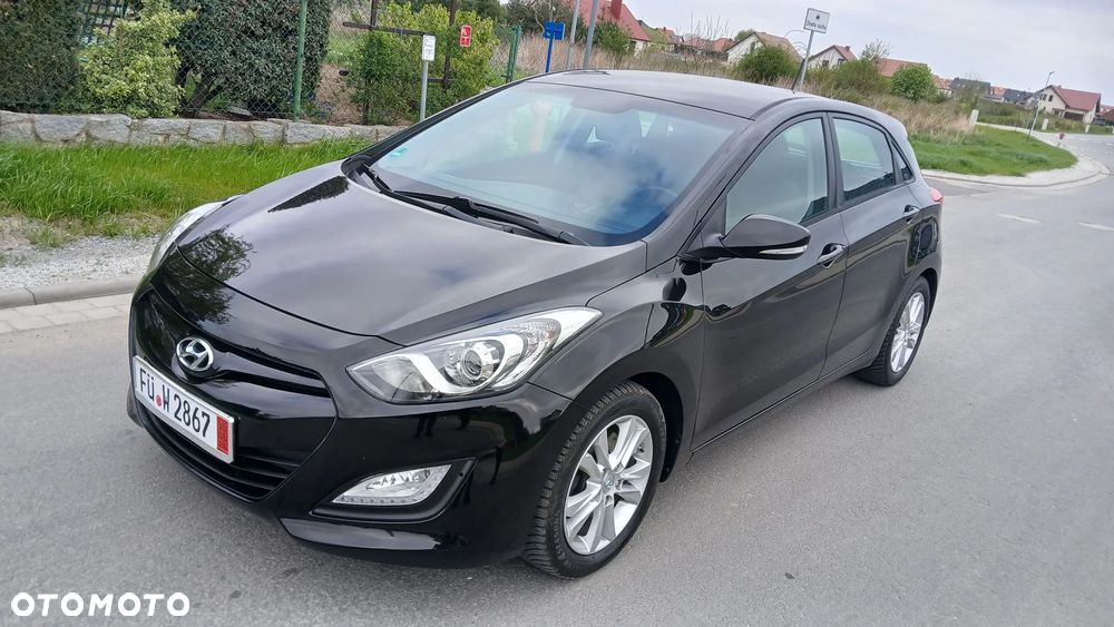 Hyundai i30 blue 1.6 GDI Style - 1
