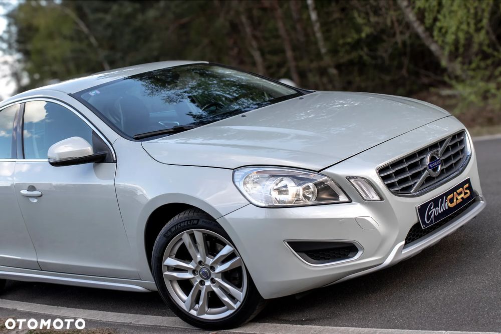 Volvo S60 D3 Momentum - 5
