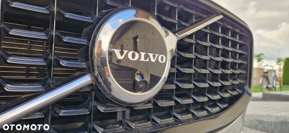Volvo XC 60 B4 D Plus Dark - 3