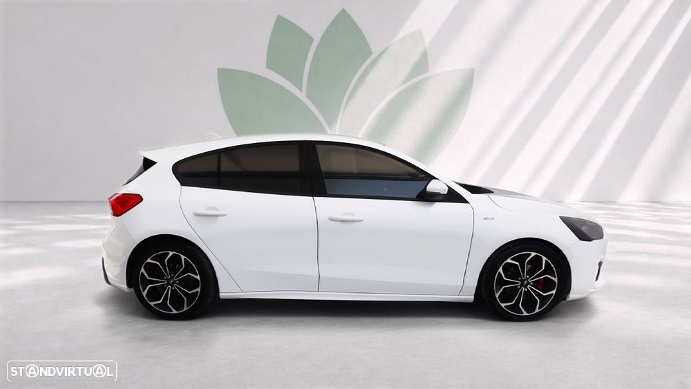 Ford Focus 1.5 TDCi ECOBlue ST-Line - 4