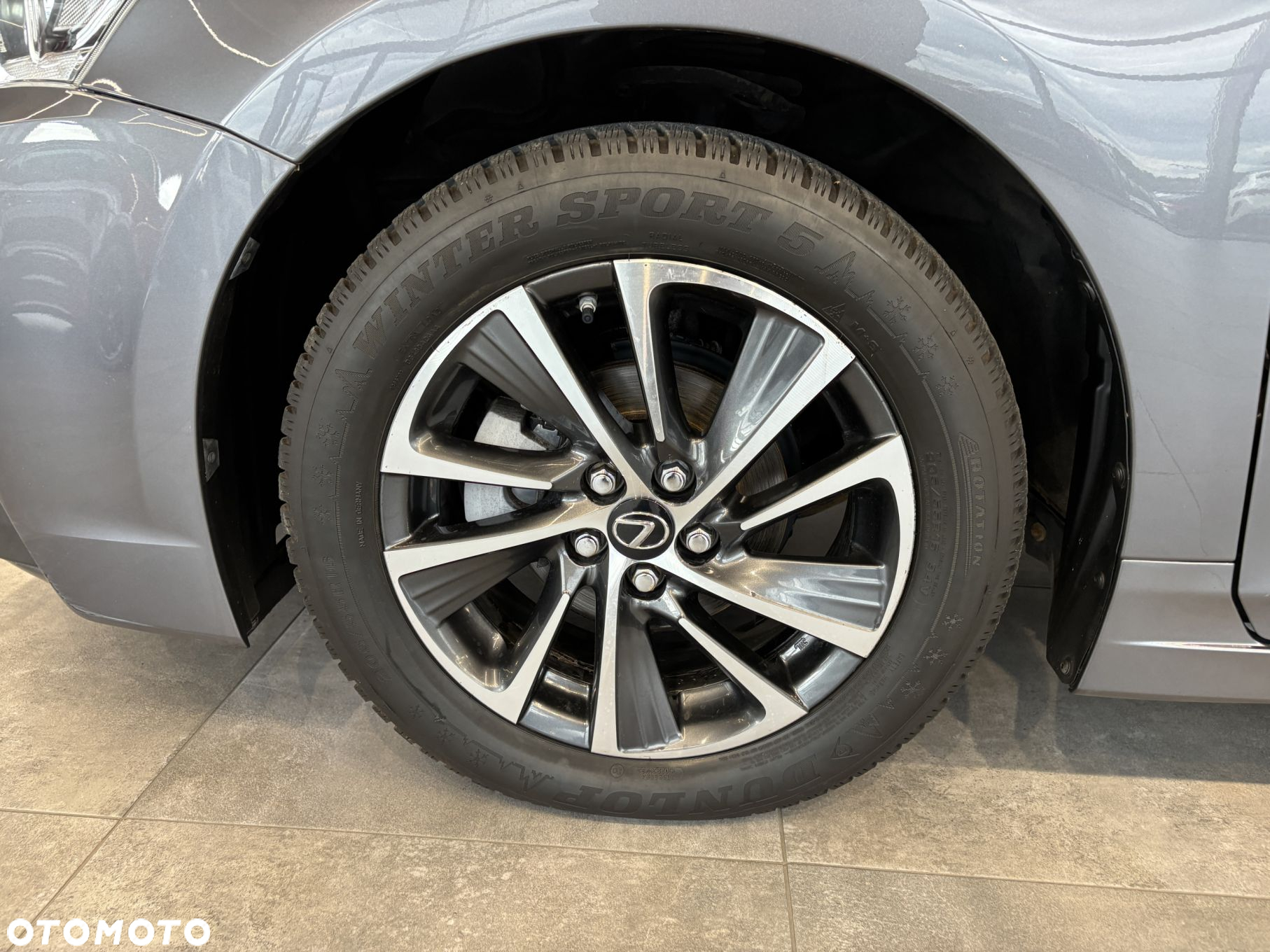 Lexus CT - 11