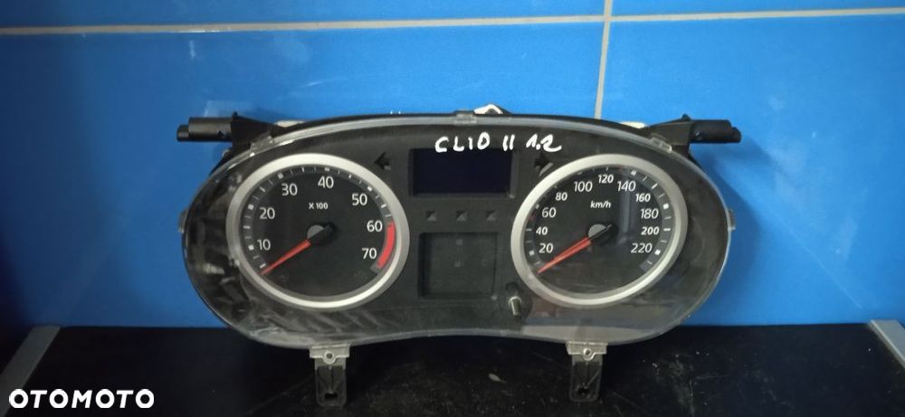 Licznik Renault Clio II P8200276529 - 1