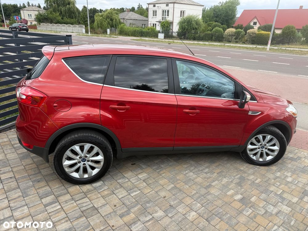 Ford Kuga 2.5 4x4 Titanium - 19