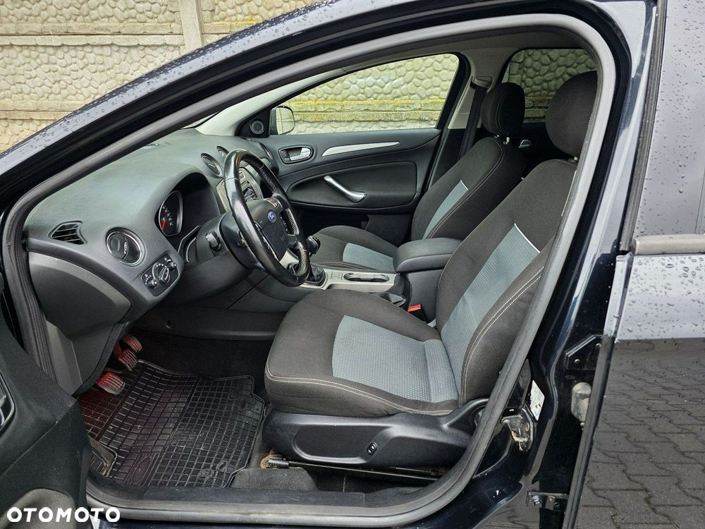 Ford Mondeo - 9