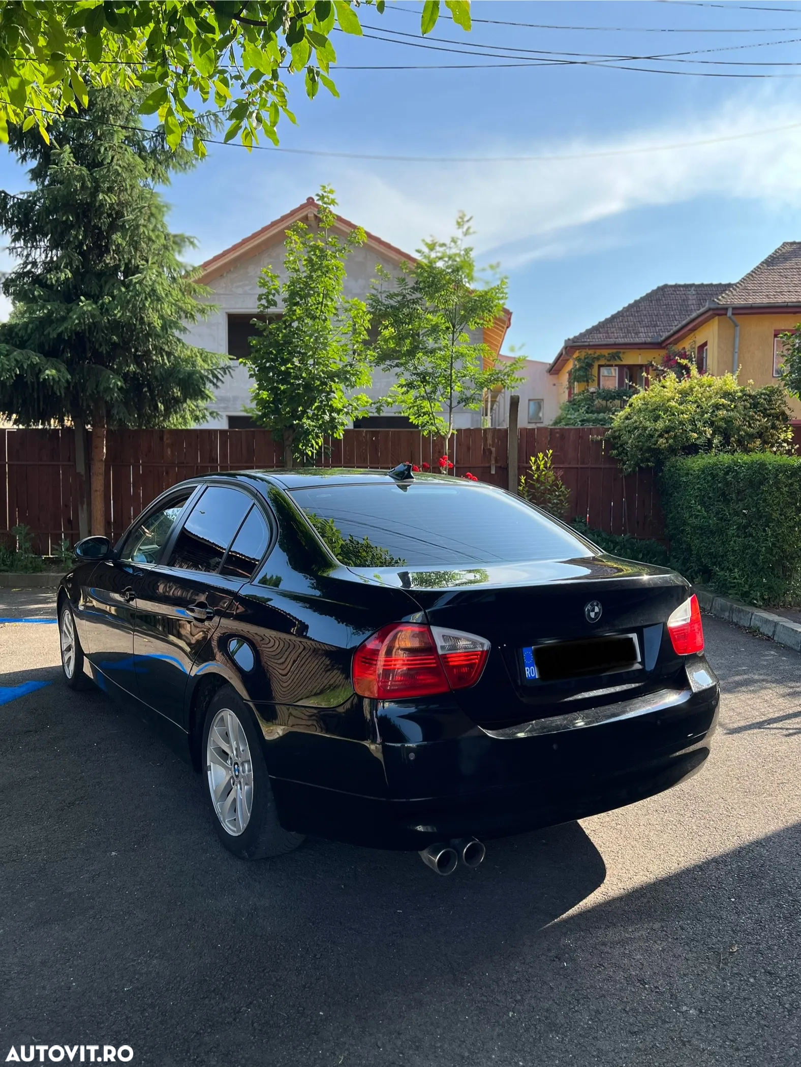 BMW Seria 3 318i Touring - 8
