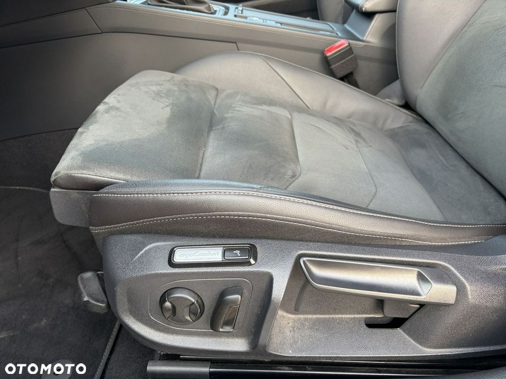 Volkswagen Arteon 2.0 TDI 4Motion R-Line DSG - 13