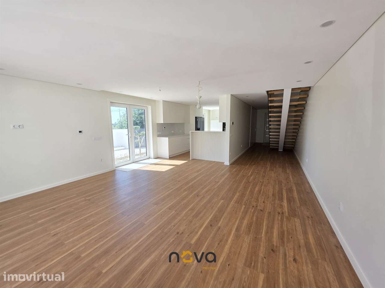 Moradia Nova T3+1 a 4 km da praia, Póvoa de Varzim - Grande imagem: 4/33